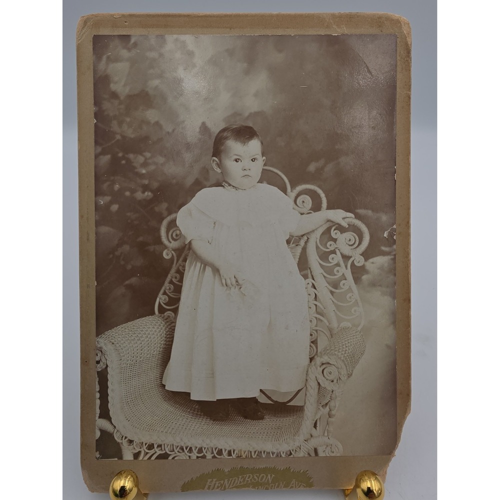 Henderson Studio Cabinet Card Nebraska Baby Photo Black & White 4x6 March 4 1897
